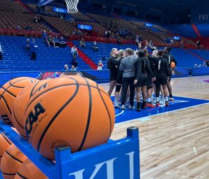 Image post by @OmahaWBB on Twitter