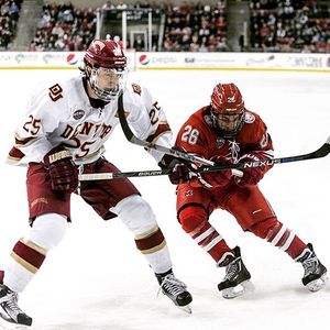 Image post by @du_hockey on Instagram