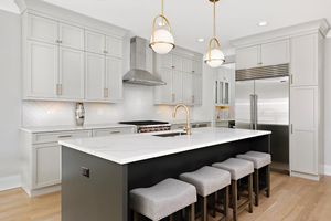 Image post by @barretthomeschicago on Instagram