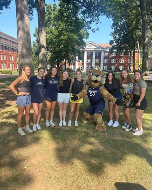 Image post by @queensroyalslax on Instagram