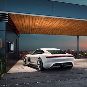 Image post by @porsche on Instagram