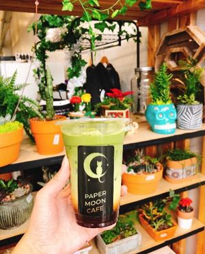 Image post by @papermoon.cafe on Instagram