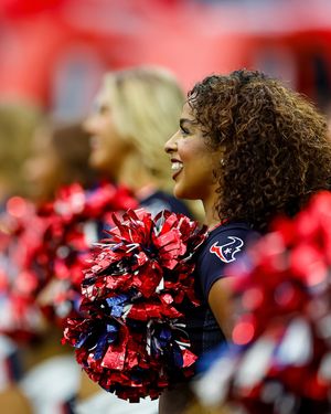 Image post by @texanscheerleaders on Instagram