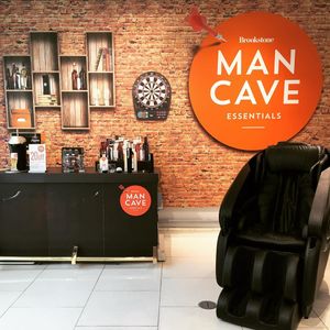 Image post by @rockinghammall on Instagram