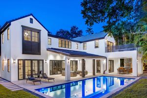 Image post by @bretteaglstein on Instagram