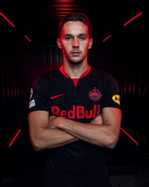 Image post by @redbullshop on Instagram