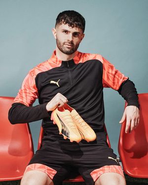 Image post by @soccerdotcom on Instagram