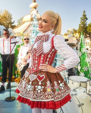 Image post by @gwenstefani on Instagram