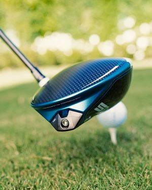 Image post by @taylormade_golf_japan on Instagram