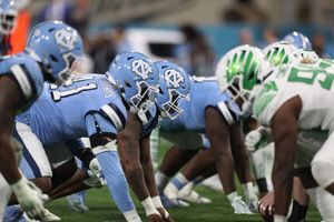 Image post by @holidaybowl on Instagram