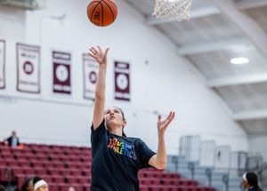 Image post by @ColgateWBB on Twitter