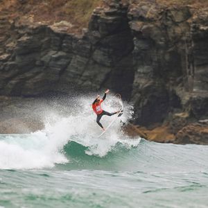 Image post by @wsl.qs on Instagram