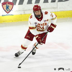 Image post by @du_hockey on Instagram