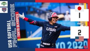 Image post by @_d1softball on Instagram