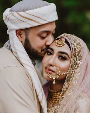 Image post by @thismodernlovephoto on Instagram