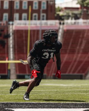 Image post by @gobearcatsfb on Instagram
