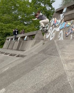 Image post by @nikesb on Instagram