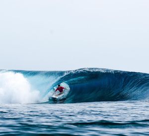 Image post by @wsl.qs on Instagram