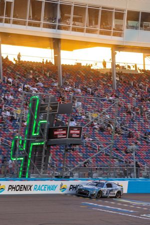 Image post by @KevinHarvick on Twitter