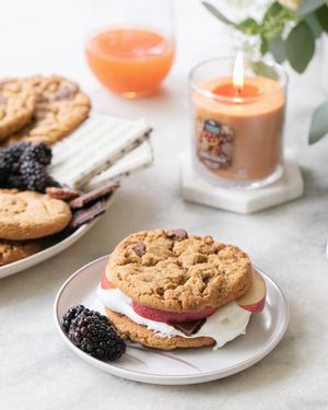 Image post by @sugarandcharm on Instagram