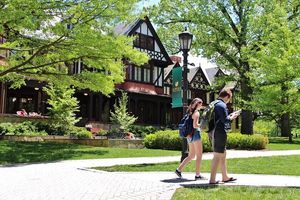 Image post by @loyolamaryland on Instagram