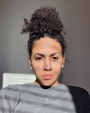 Image post by @khailariel on Instagram