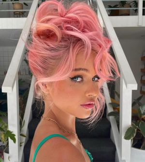 Image post by @behindthechair_com on Instagram