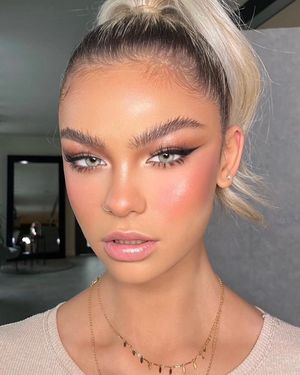 Image post by @fentybeauty on Instagram