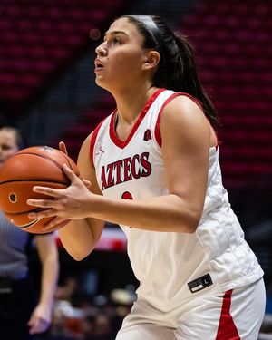 Image post by @aztecwbb on Instagram