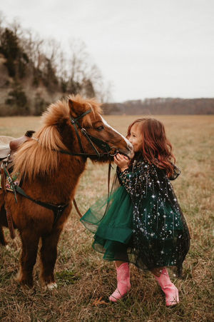 Image post by @cowgirlmagazine on Instagram
