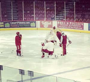 Image post by @du_hockey on Instagram