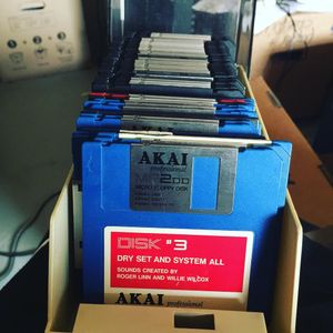 Image post by @bagoftrix on Instagram