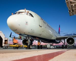 Image post by @deltaairlines_jp on Instagram