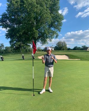 Image post by @gobearcatsmgolf on Instagram