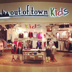 Image post by @shopoutoftown on Instagram
