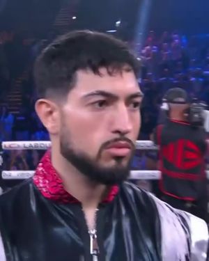 Image post by @showtimeboxing on Instagram