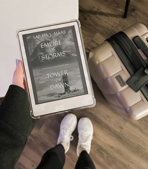 Image post by @blondiereads_ on Instagram