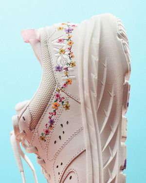 Image post by @hoka on Instagram
