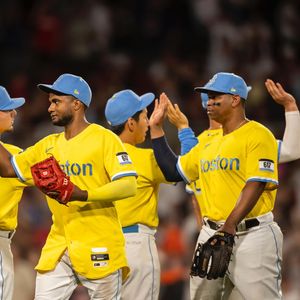 Image post by @redsoxbeisbol on Instagram