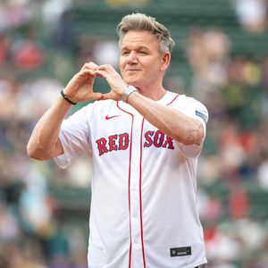Image post by @redsoxbeisbol on Instagram