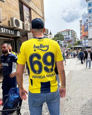 Image post by @samsarmy on Instagram