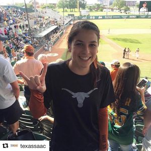 Image post by @texasvolleyball on Instagram