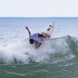 Image post by @wsl.qs on Instagram