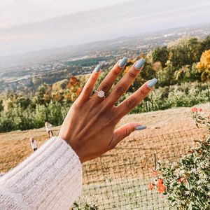 Image post by @theknot on Instagram