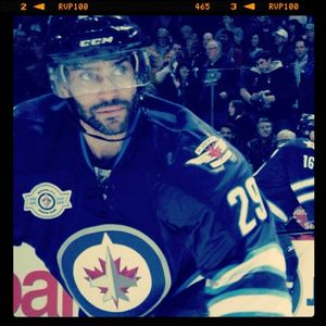 Image post by @nhljets on Instagram