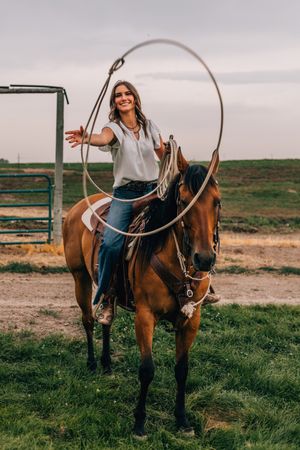 Image post by @cowgirlmagazine on Instagram