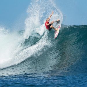 Image post by @wsl.qs on Instagram