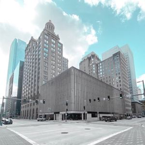Image post by @rydehouston on Instagram