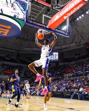 Image post by @gatorsmbk on Instagram