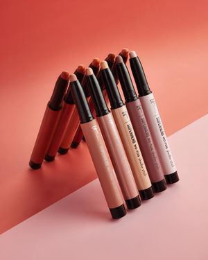 Image post by @itcosmetics on Instagram